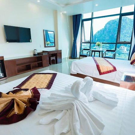 Aroma Cat Ba Sea View Hotel Chan Chau Exterior foto